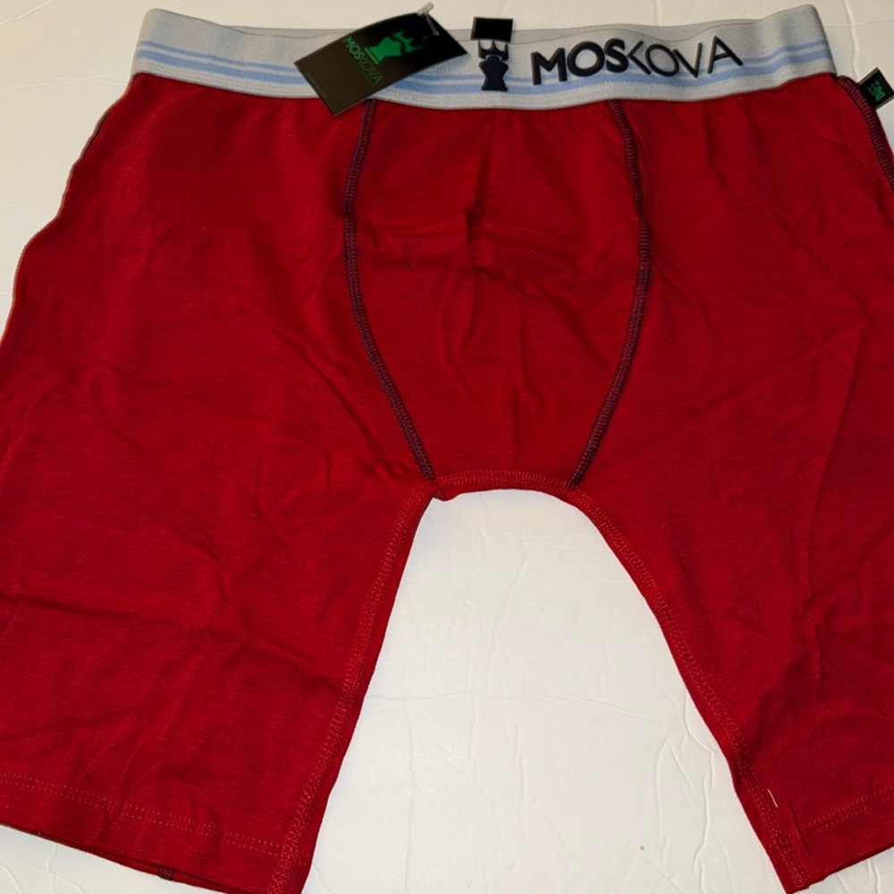 NIB Moskova Underwear Men’s Red Waistband Long Leg Boxer Brief Size L